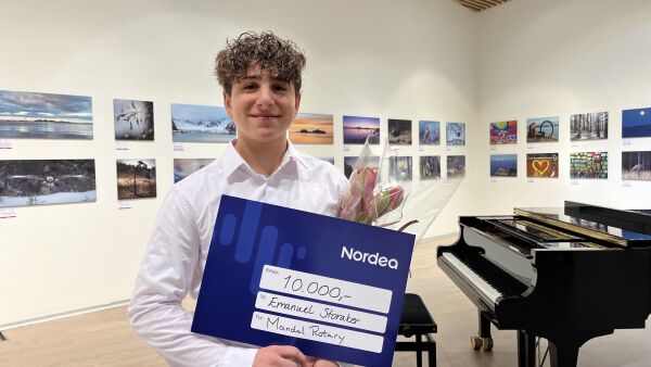 Emmanuel til topps i Rotarys musikkstipend 2023!
